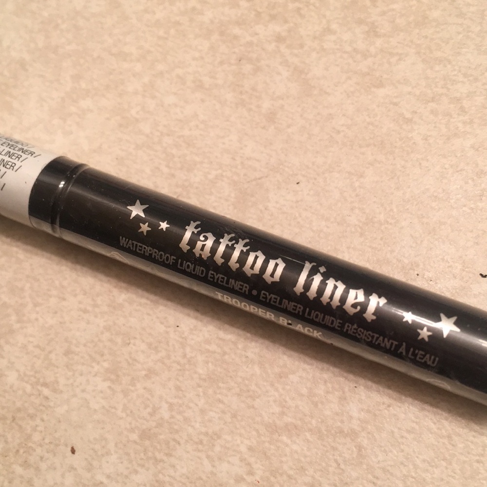 Kat Von D eyeliner